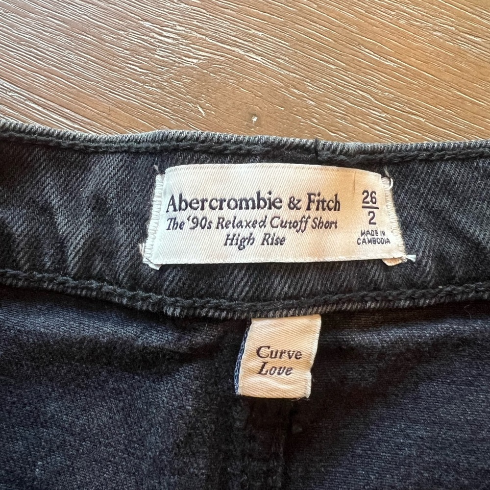 Women's Black Denim Shorts Abercrombie - Picture 3 of 3